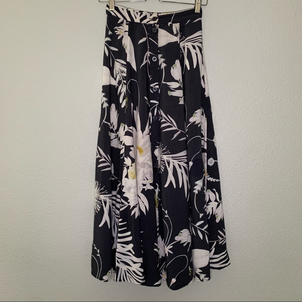 Anna Glover X H&M Floral Skirt